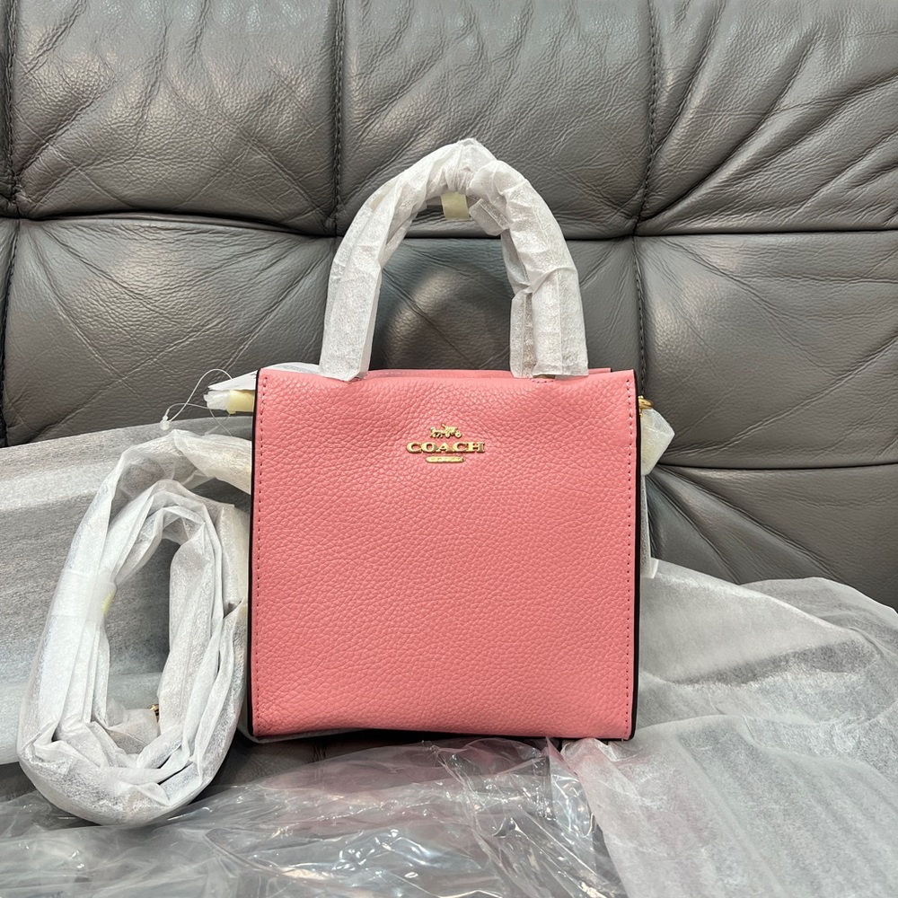 Coach Mini Cally Crossbody In Colorblock，Pink with White ，Leather，NWT